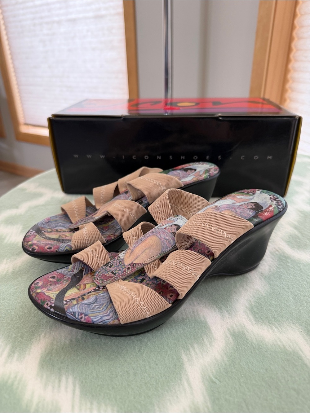 ICON Beige Elastic Strap Wedge Sandals with Leather “Leda” Painted Footbed sz 6